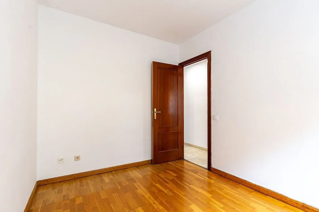 Pièces - Apartment with Terrace in Sant Just Desvern