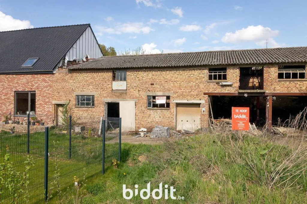 Välivaade - Transformable Building in Rural Setting, Waremme