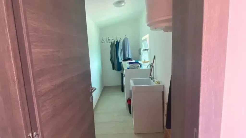 Toad - Modern Apartment with Balcony in Sant'Eusanio Del Sangro