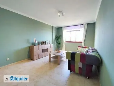 Soggiorno - Spacious Three-Bedroom Flat in Vecindario