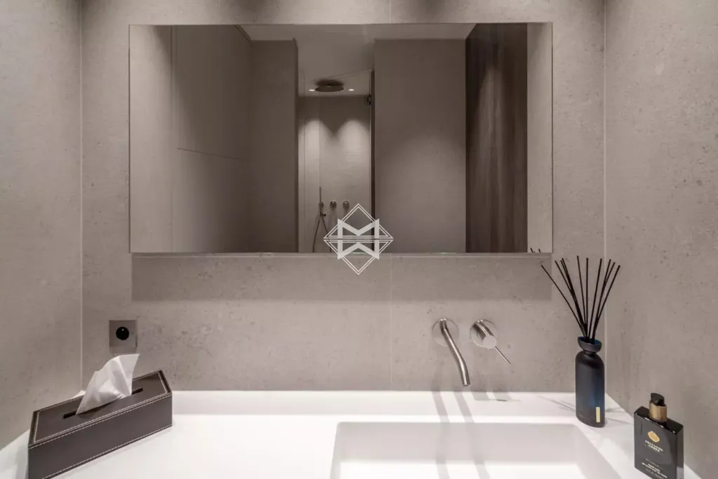 Bathrooms - Renovated Penthouse with Panoramic View in Cannes