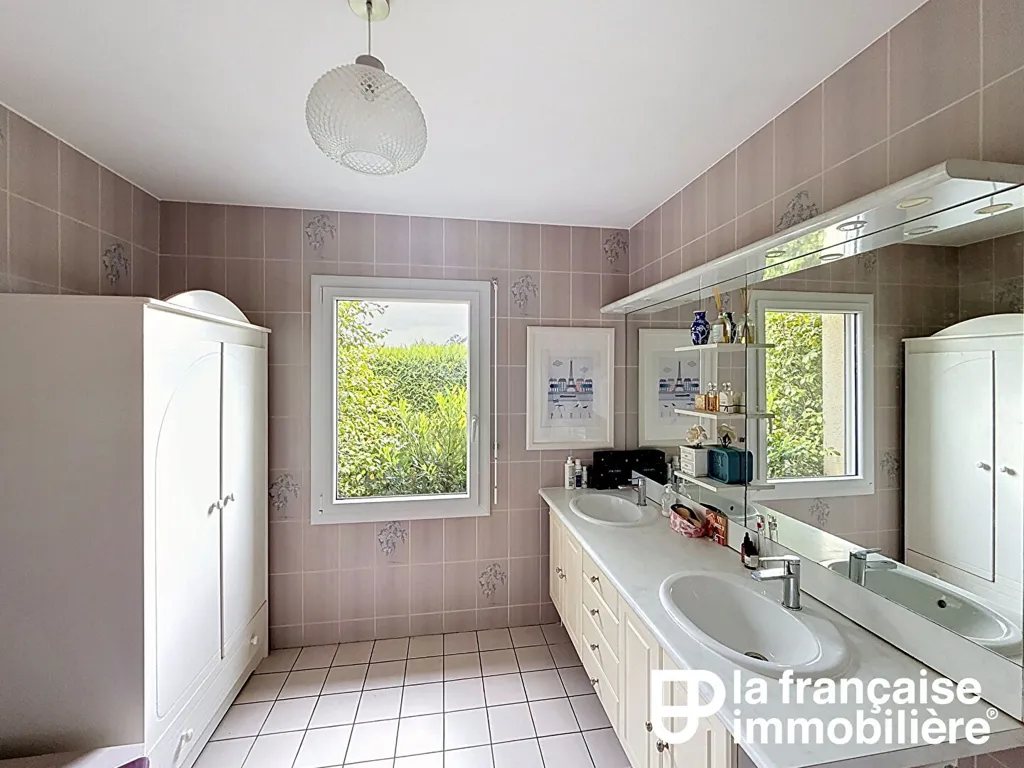 Bagni - House with Garden in St Aubin D'Aubigné