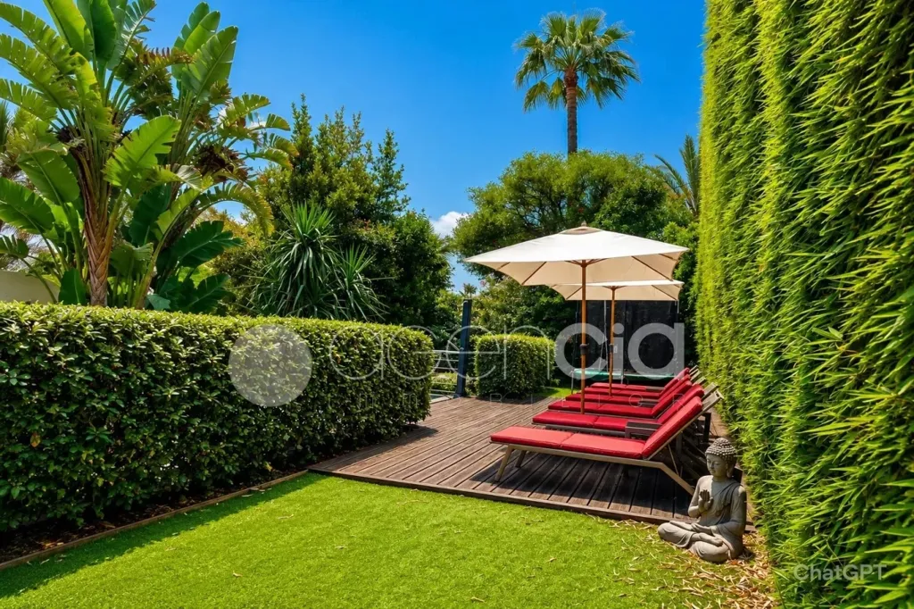 Garden - Penthouse Villa with Pool in Cannes
