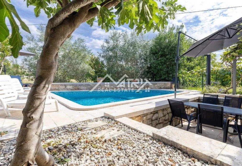 Piscine - Charming Stone House with Pool near Poreč