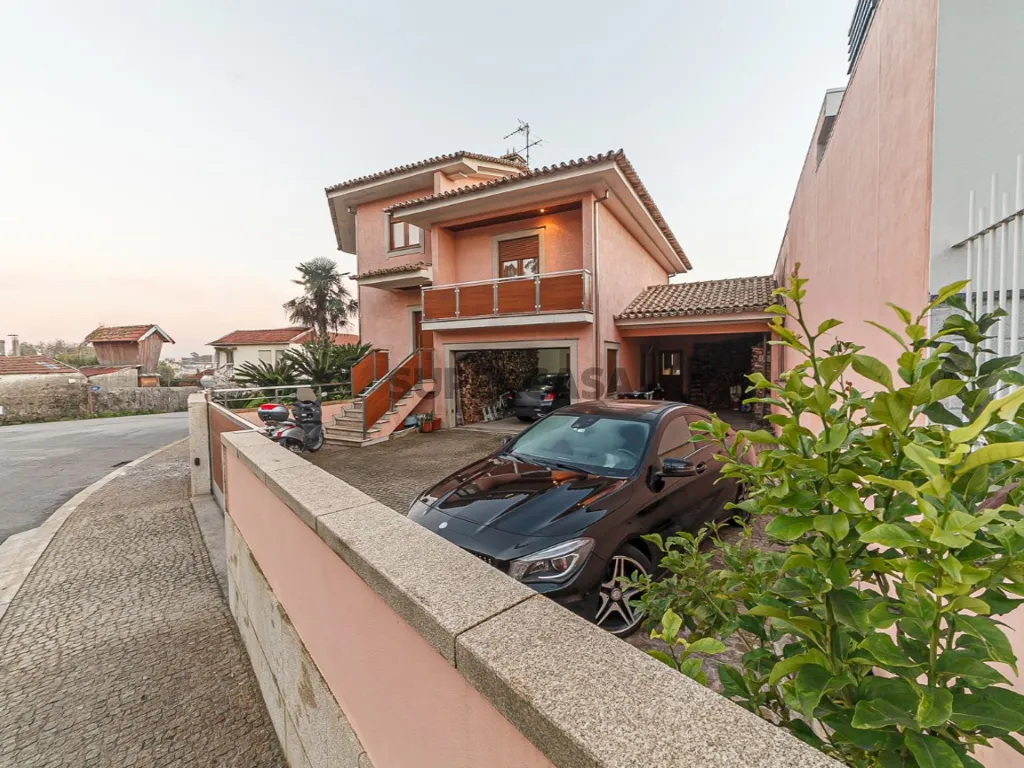 Välivaade - Detached House with Pool in Fiães