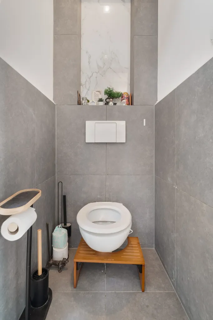 Bagni - Charming Upper Flat with Balcony in The Hague