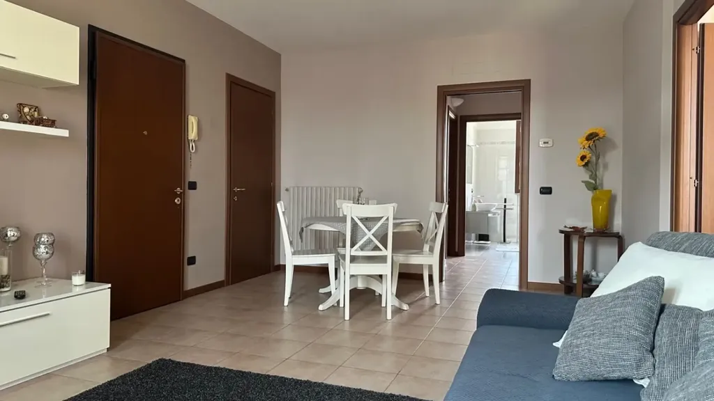 Séjour - Modern Flat with Balcony in Rottofreno