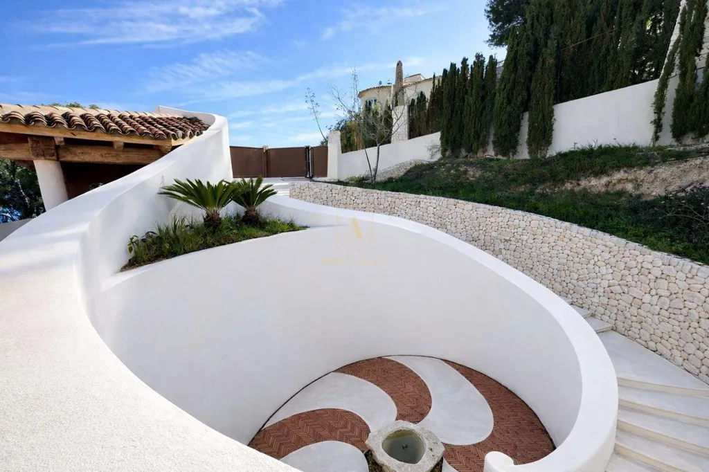 Bassein - Architectural Villa with Sea Views in L'Olla, Altea