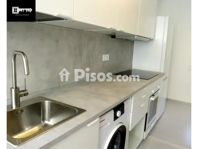 Cuisine - Furnished Flat with Balcony in Benalúa