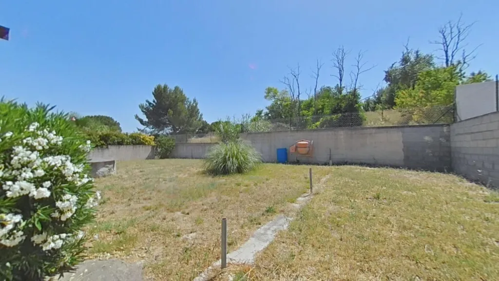 Aed - House with Pool in Ouveillan