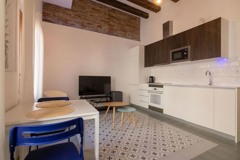 Cuisine - Furnished Flat with Balcony in Barcelona
