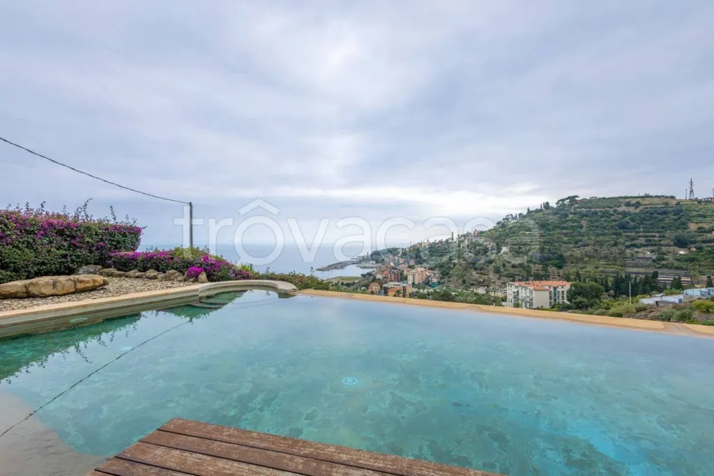 Bassein - Luxury Villa with Infinity Pool in Bordighera