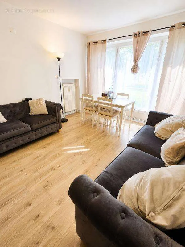 Elutuba - T3 Apartment with Balcony in Tourcoing