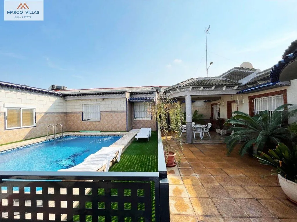 Bassein - Detached House with Pool and Factory in Almoradí