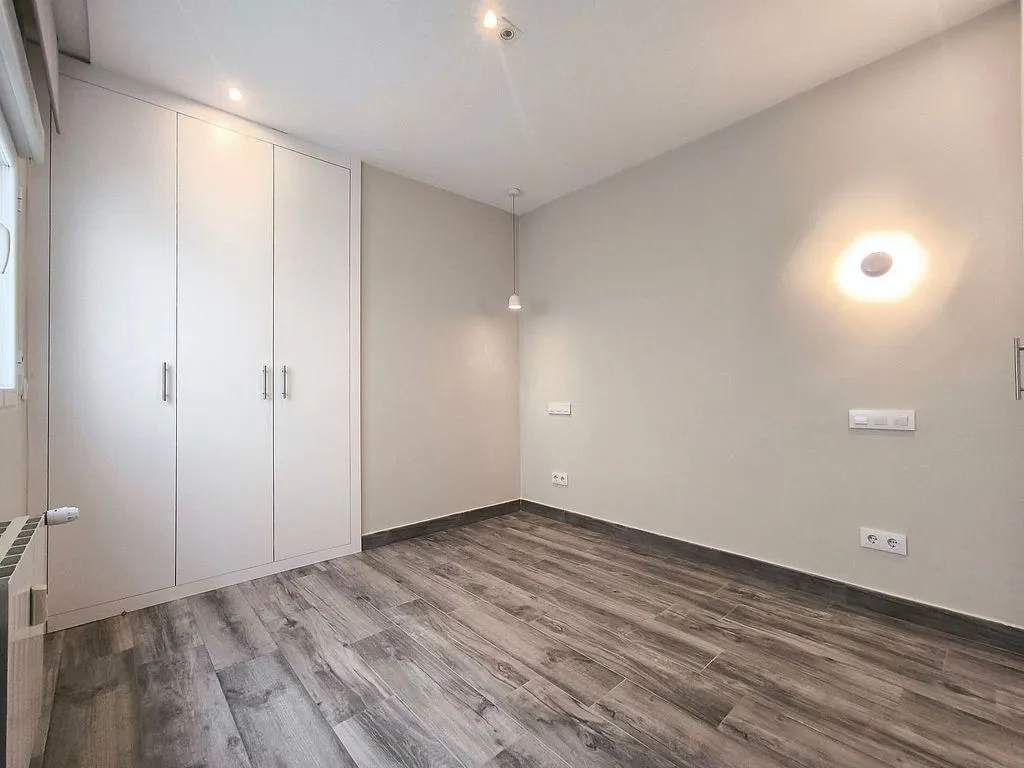Bedrooms - Modernised Flat with East View in Chamartín