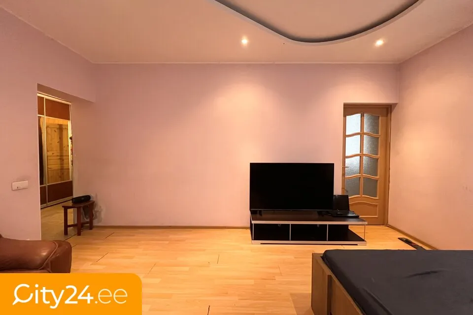 Séjour - Top Floor Apartment in Wooden House, Narva