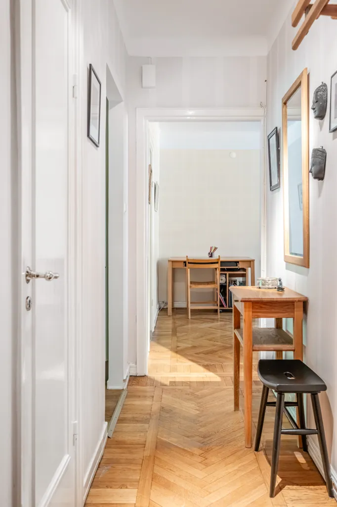 Esik - Funkis Flat with Parkett in Kungsholmen