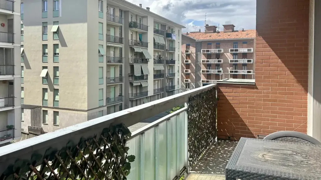 Balcon - Modernised Apartment with Balcony in Biella