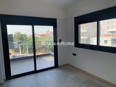 Stanze - Office with Security Features in Marousi