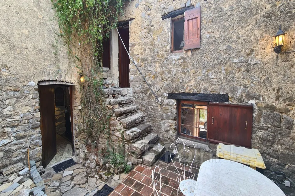 Aed - Traditional Mas with Pool in Generargues