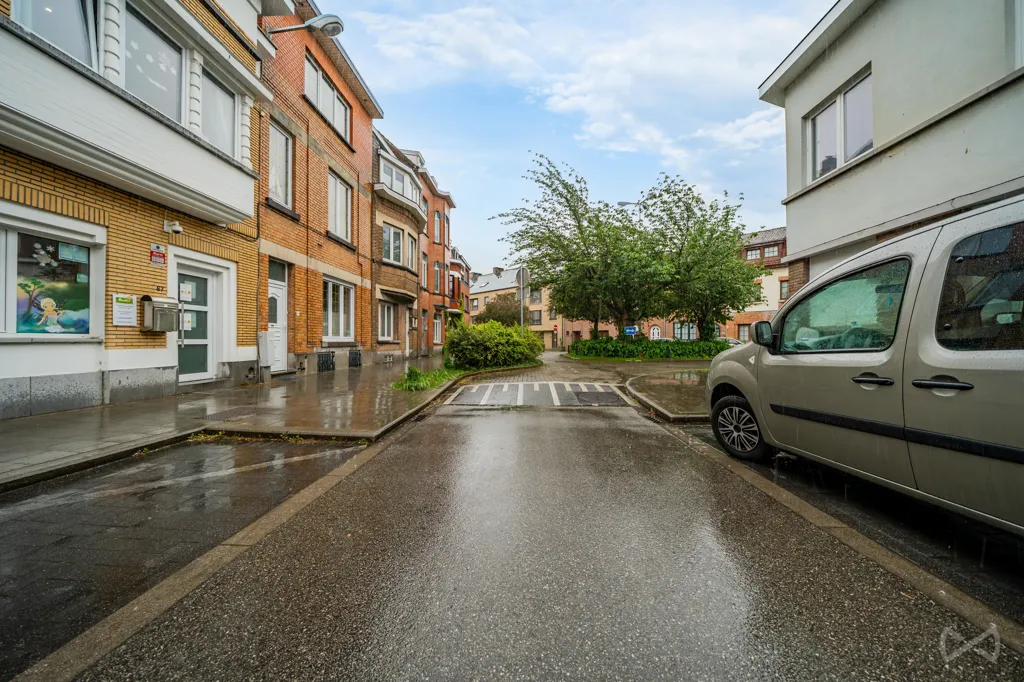 Välivaade - Charming House with Courtyard in Evere