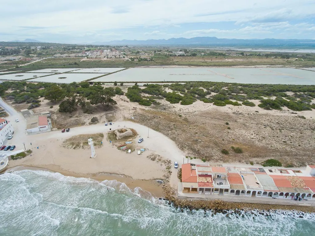 Apartment with Terrace in La Marina, Elche