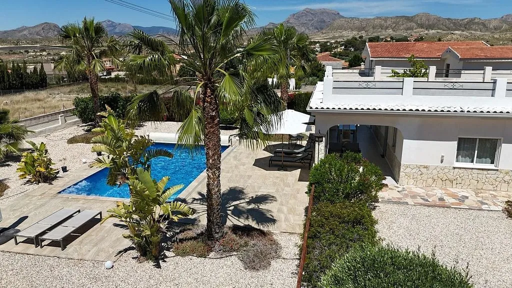 Piscine - Modern Chalet with Pool in Busot