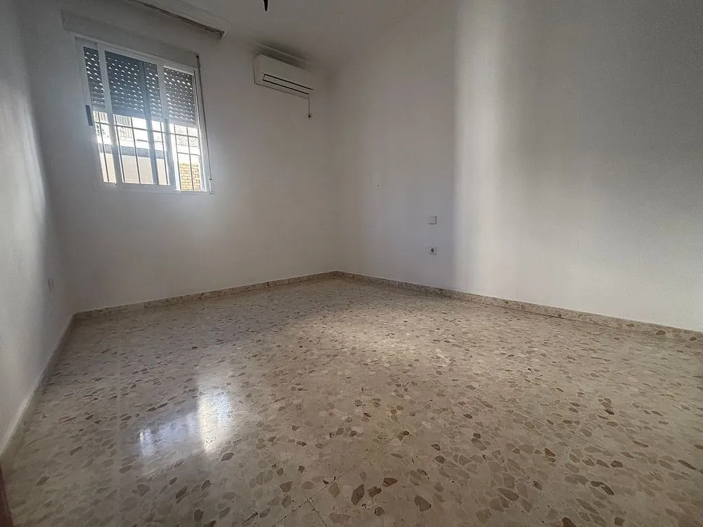 Pièces - Bright Apartment with Balcony in Coria del Río