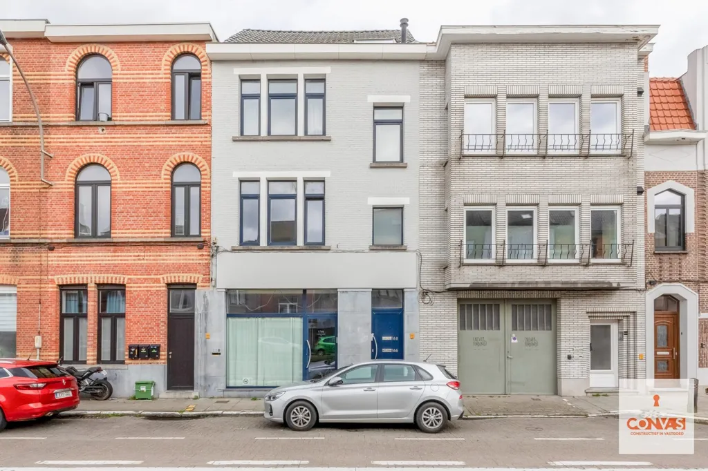 Esterno - Studio to Renovate with City Access in Gent