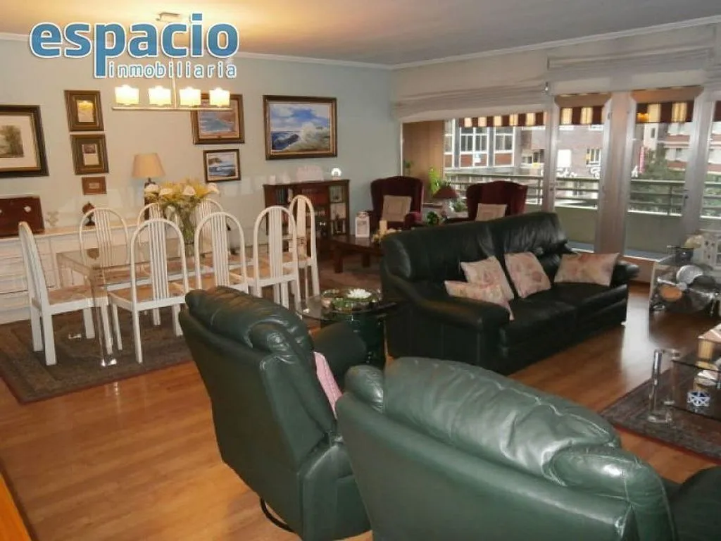 Séjour - Apartment with South-West View in Ponferrada
