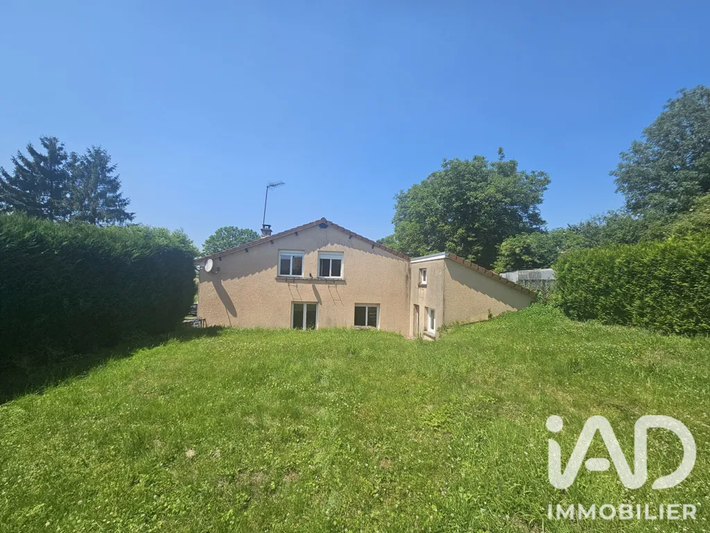 Garden - Charming House with Garden in Cernion