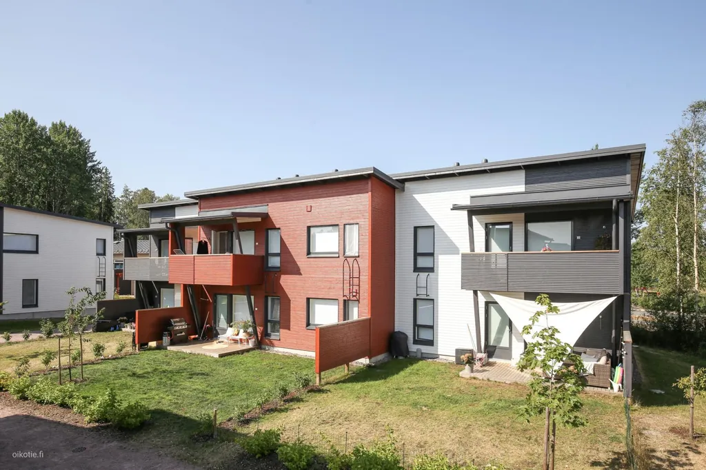 Esterno - Three-Room Apartment with Balcony in Espoo