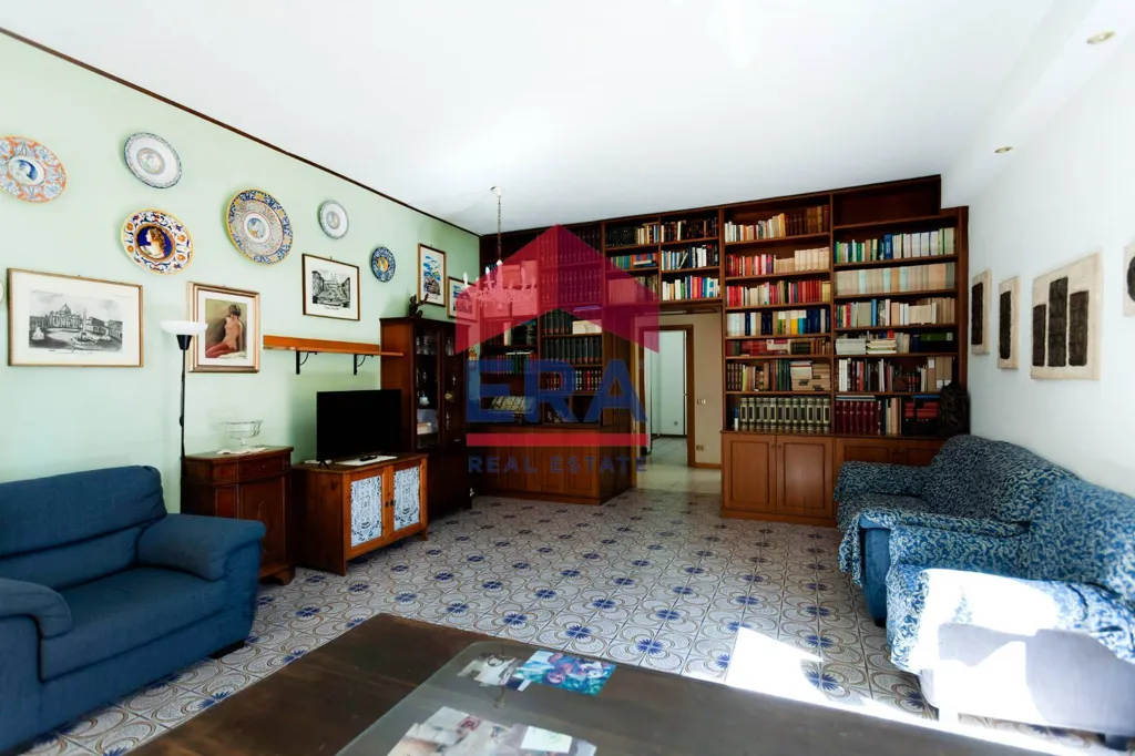 Séjour - Apartment with Triple Exposure in Prati, Rome