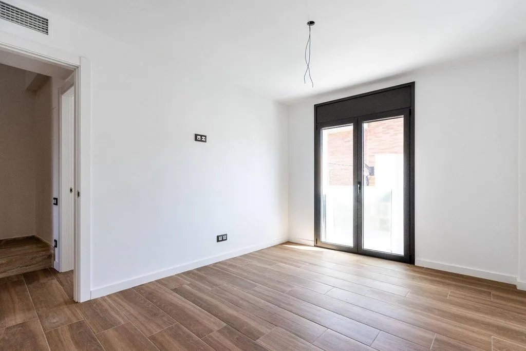 Toad - New Detached House with Terrace in Viladecavalls
