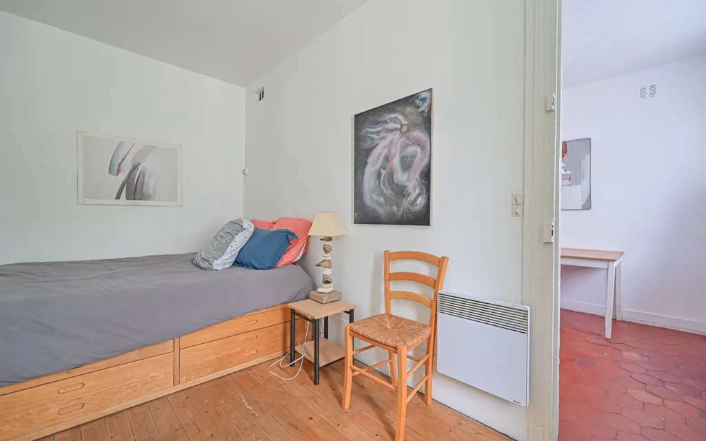 Chambres - Appartement avec Combles Aménageables à Paris 18ème