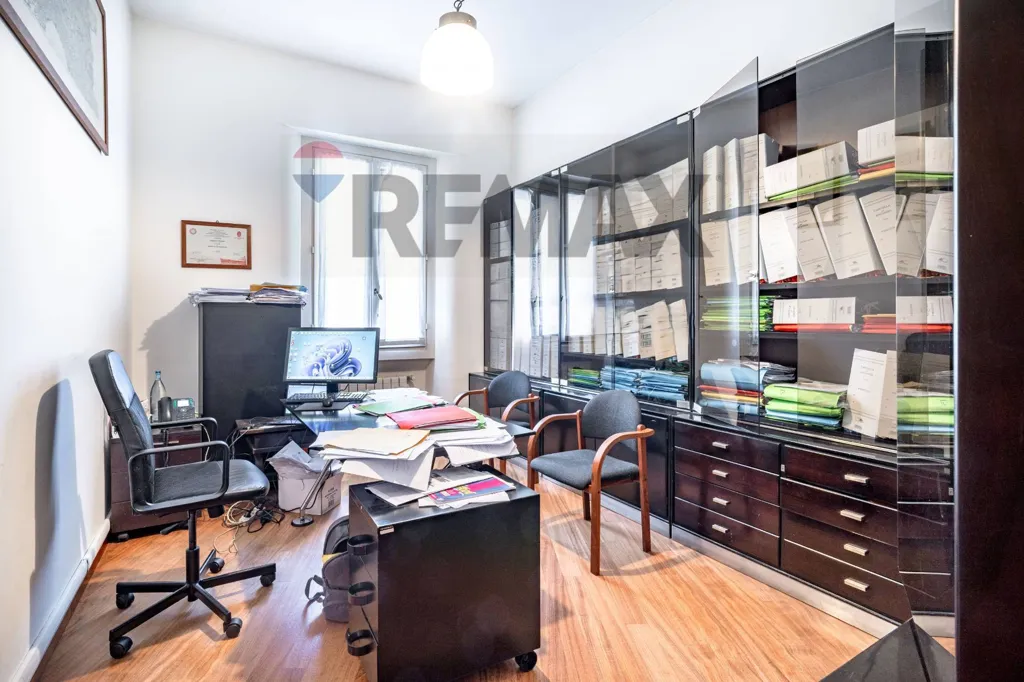 Kabinet - Liberty Style Apartment with Historic Elevator in Milan