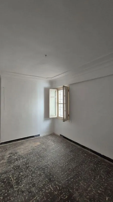 Pièces - Apartment with Elevator in Seu Xerea, Valencia