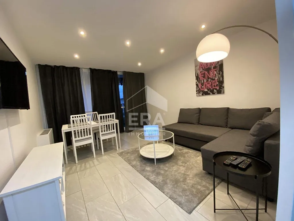 Elutuba - Shared Room with Balcony in Annemasse