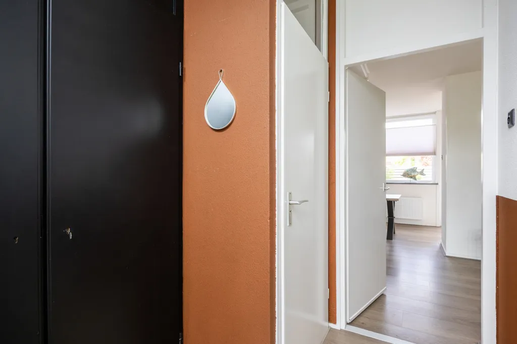 Esik - Modernised Semi-Detached House with Garden in Marum
