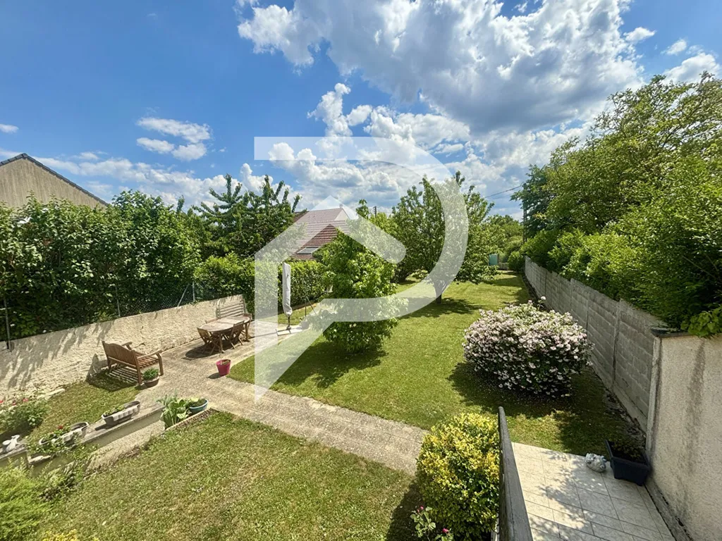 Jardin - Maison de plain-pied avec jardin à Lisses