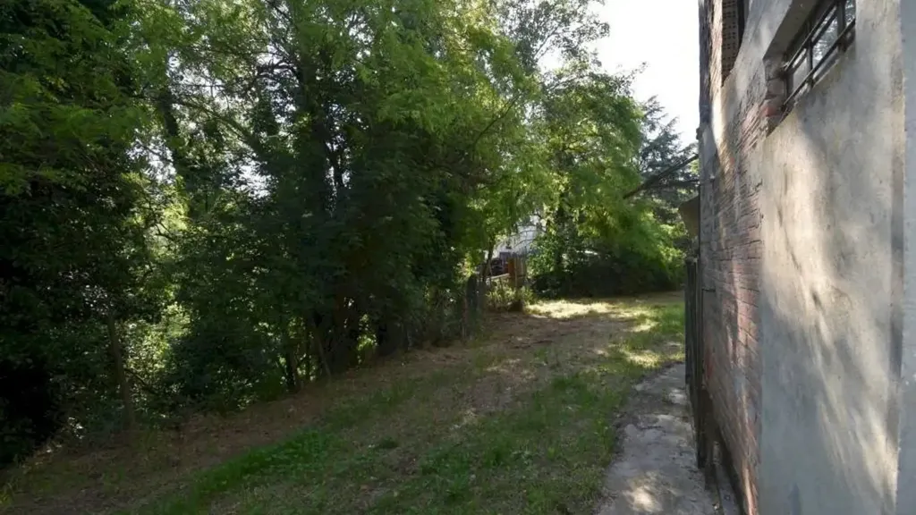 Aed - Rustic Property with Farmhouse Charm in Vinchio