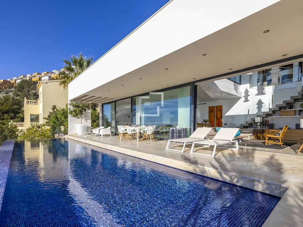 Piscine - Luxury Villa with Panoramic Sea Views in Benitachell