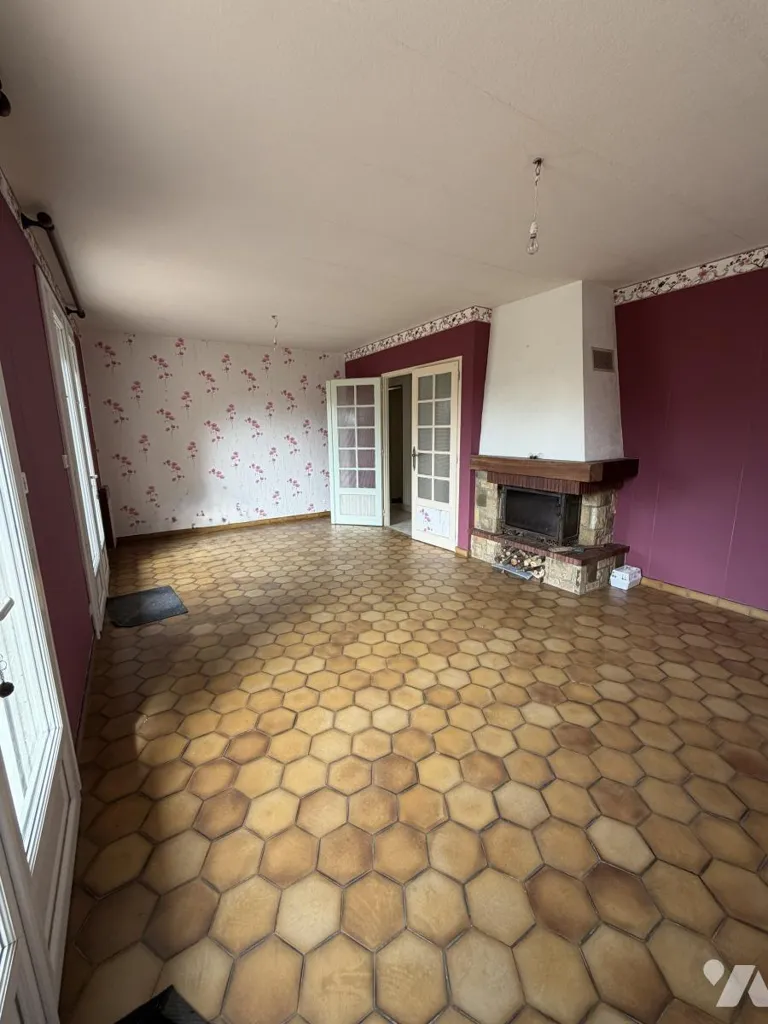 Elutuba - Detached House with Garden in Changé