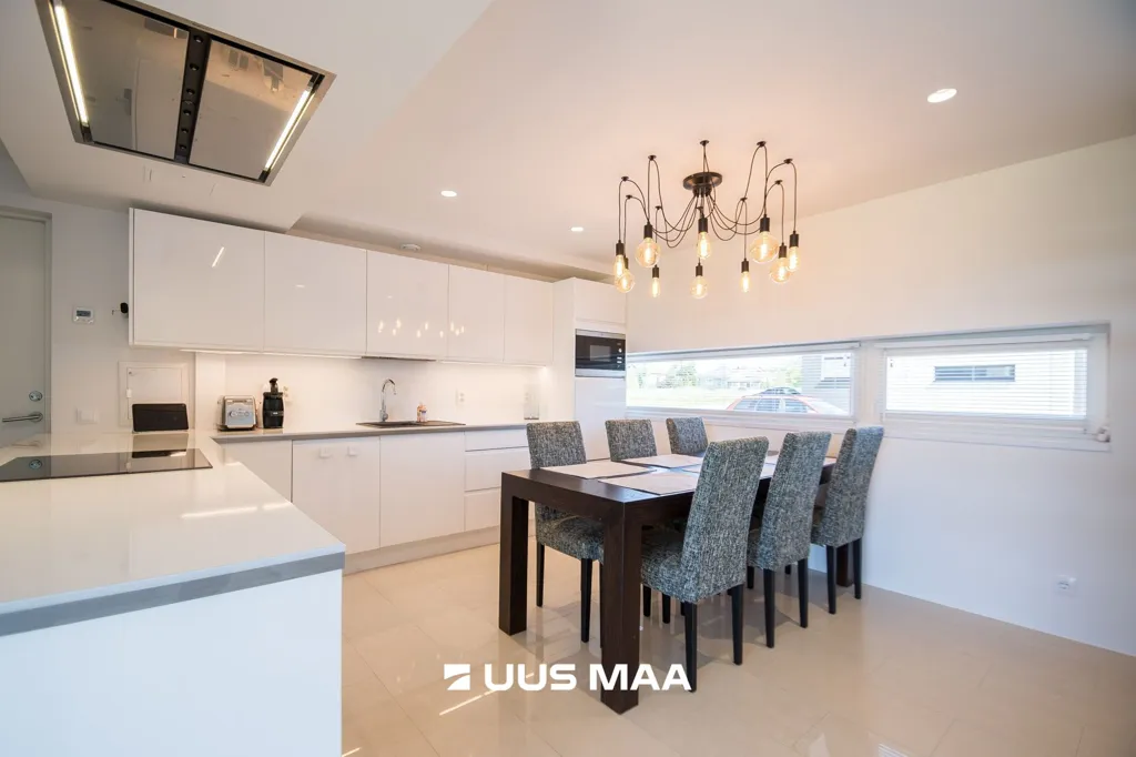 Cuisine - Modern Apartment with Sea View in Kuressaare