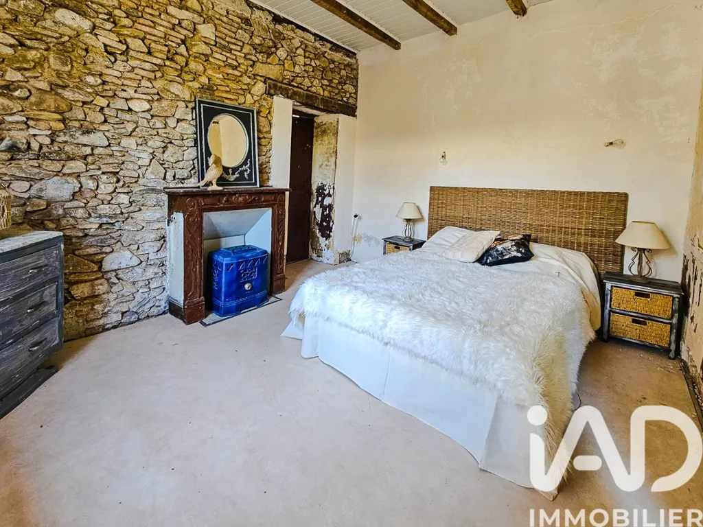 Chambres - Maison de Village avec Dépendance à Saint-Constant