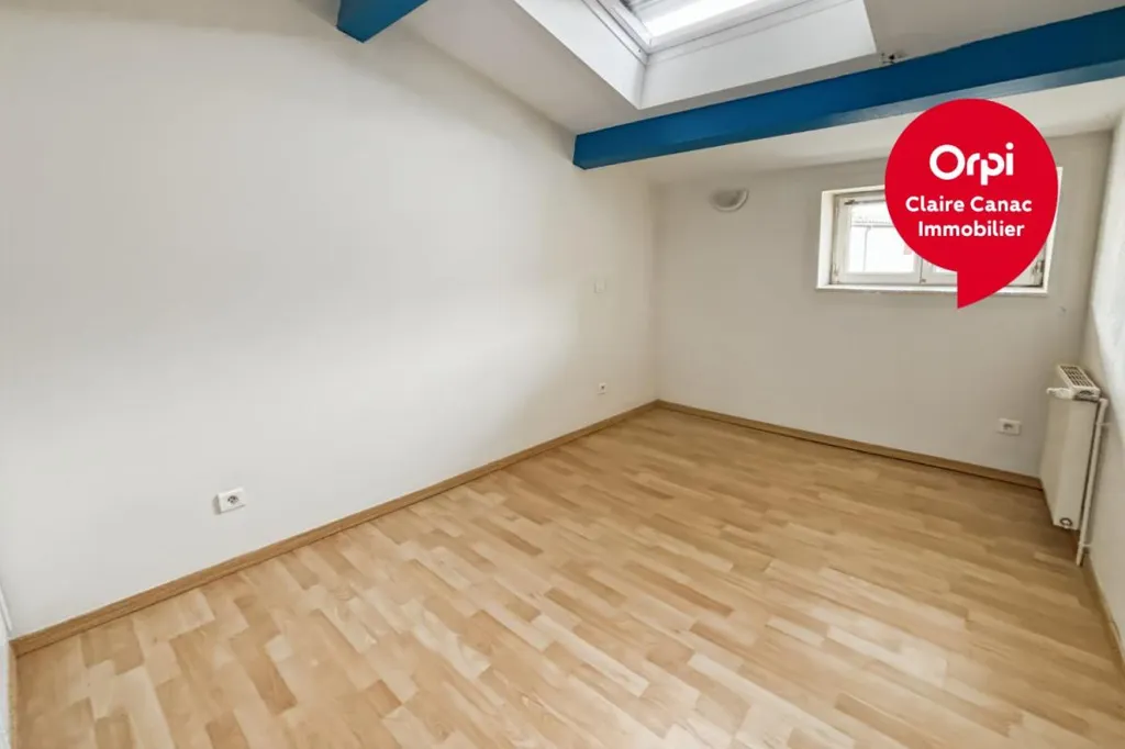 Pièces - Appartement Duplex Lumineux en Centre-Ville