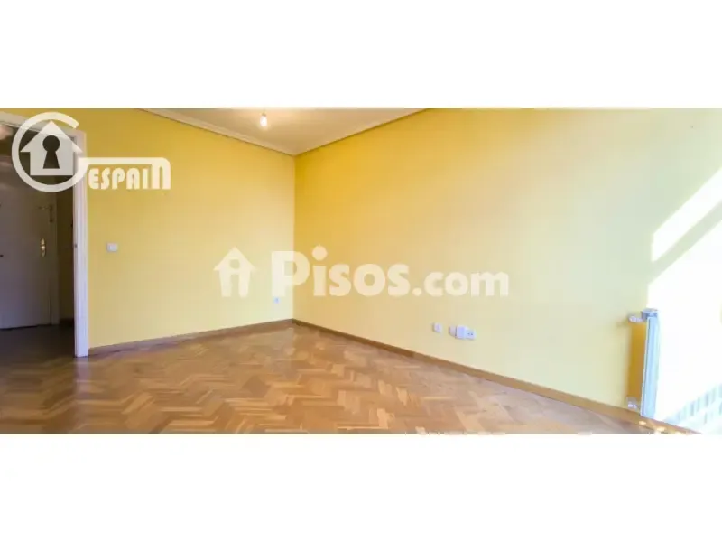 Toad - Duplex with Private Garage in Madrid