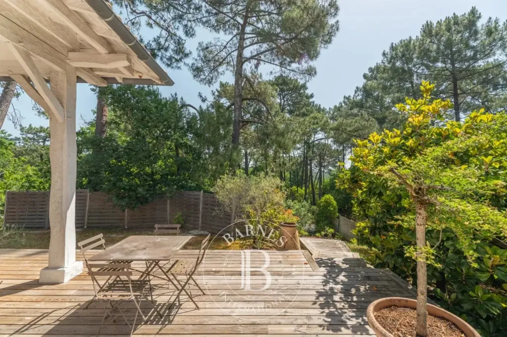 Terrace - Forest-Edge House with Pool near Arcachon