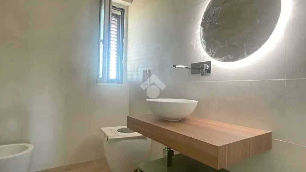Bagni - Casa indipendente con terrazzo panoramico a San Nicola Manfredi