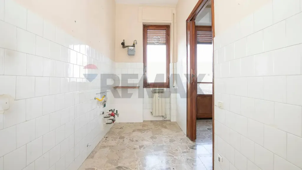 Salles de bain - Spacious Apartment with Balcony in Novi Ligure